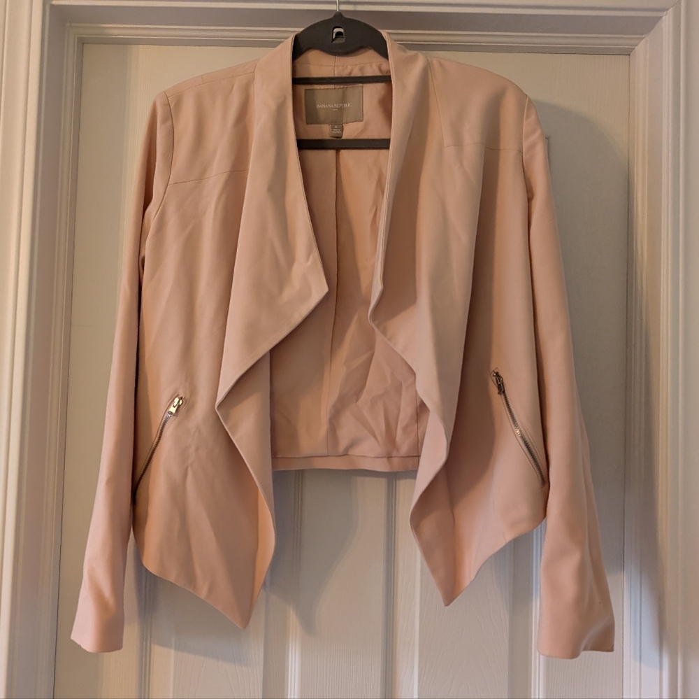Banana Republic High Low Blazer